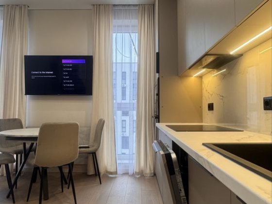 Сучасна, нова 1,5 кімнатна. Максимальна комплектація. Ужгород