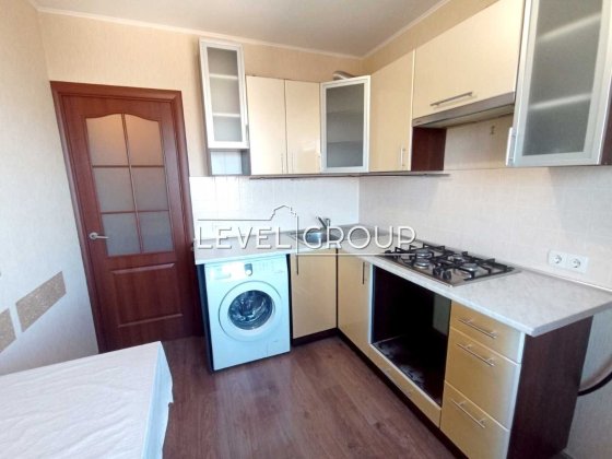 Продаж 1 кім з ремонтом 34м2  вул. Гната Юри, 3А. Газ. Святошинський Киев