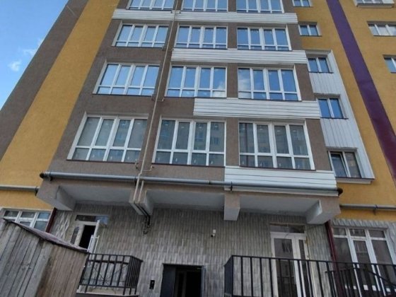 Чернівціжитлобуд продається новобудова Чернівці