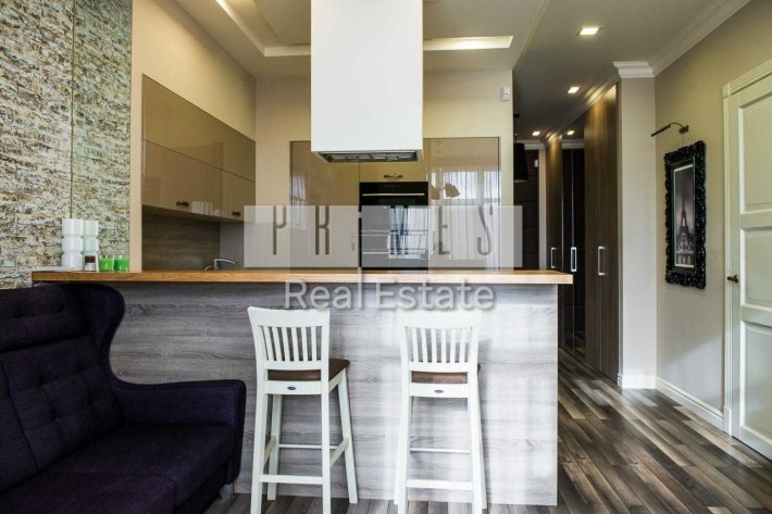 Продаж 2к квартири, ЖК Новопечерські Липки, вул. Андрія Верхогляда, 9 - фото 1