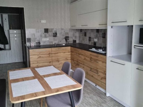 Продаж 1 км. квартири з ремонтом в престижному районі ВИШЕНЬКИ Винница