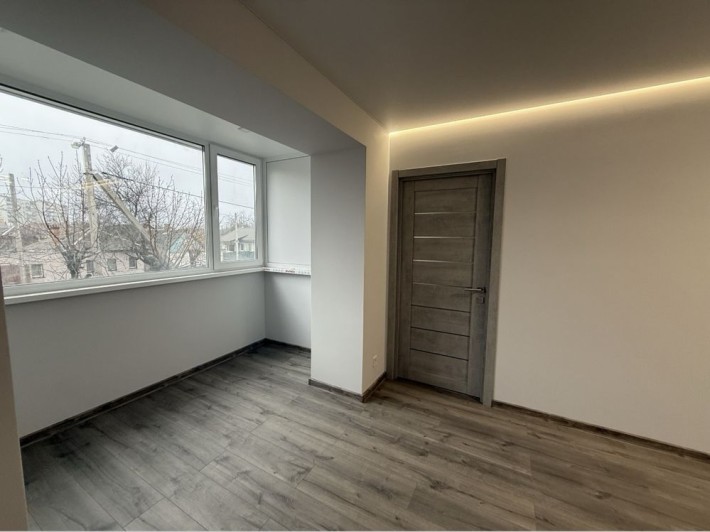 2-кімнатна центр середній поверх ремонт - фото 1