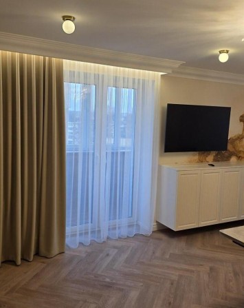 Сучасна 2-кімнатна квартира з ремонтом, Вишенька - фото 1