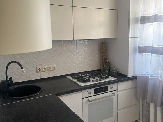 2-кімнатна квартира з ремонтом, Старе місто Винница