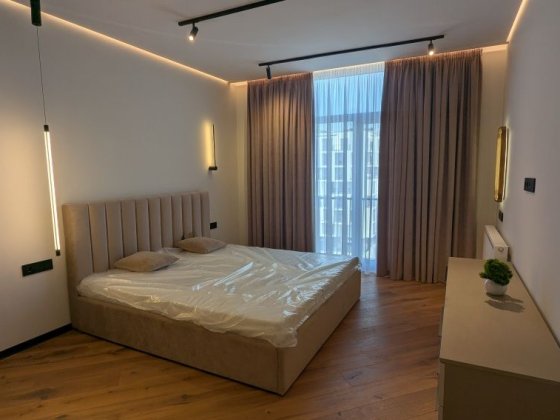 Продаж 1,5- кімн квартири в ЖК Крістал Ужгород