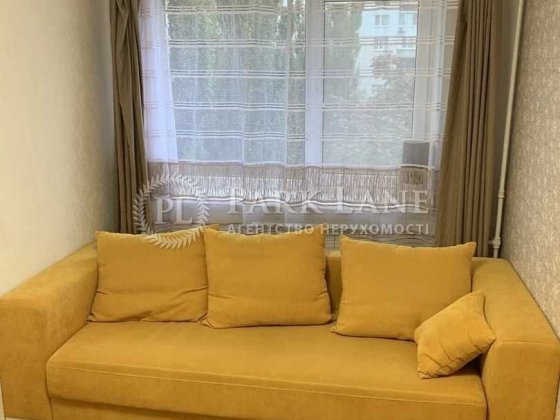 Продаж 2к квартири, вул Генерала Воробйова 8а (Курська) Киев