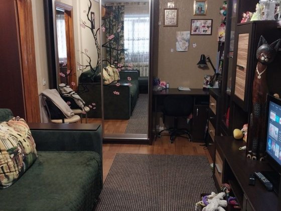 Продається 1 кімн - на, 2 поверх, ЦЕНТР, вул. Любечська 9а Чернигов