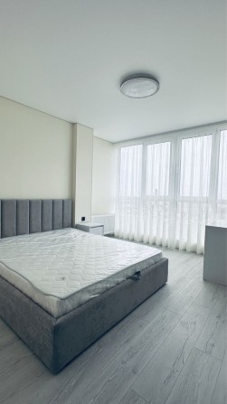 Сучасна квартира р-н. Центр, вид на Дніпро - фото 1