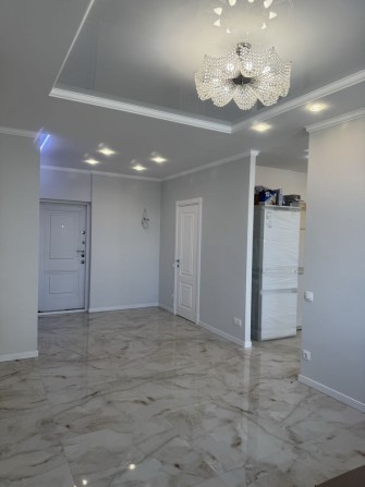 НОВА! 2 кім кв з евроремонтом ЦЕНТР,60 м  Автономка - фото 1