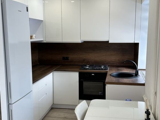 Продаж 1-кімн кв. з ремонтом від власника. вул Кирилівська, Куренівка Киев