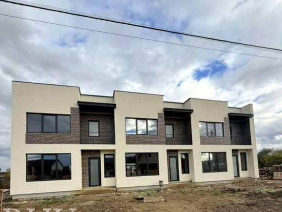 Продаж котеджу на вул. Вільнюська, район Садовий Ужгород