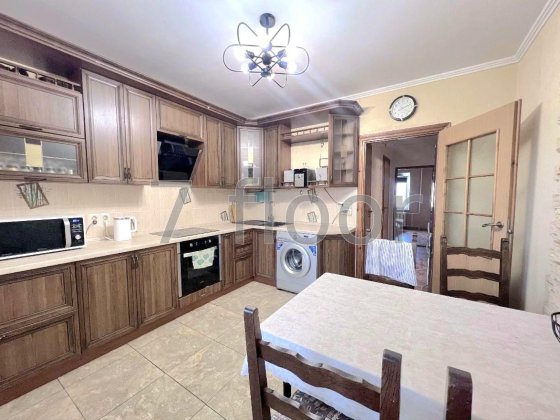 3 кімнатна квартира Радунська ТЦ Милославський м. Оболонь Почайна Киев