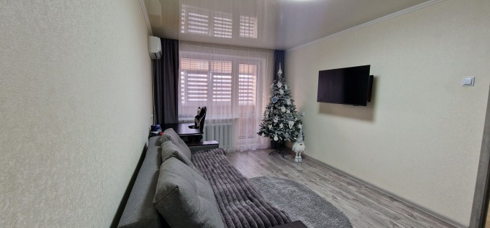 Продам квартиру з ремонтом на Вишенці - фото 1