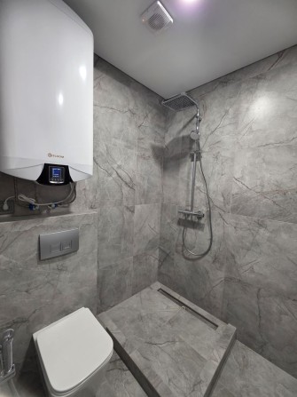 Класна квартира в новобудові з ремонтом, меблі до кінця місяця встанов - фото 1