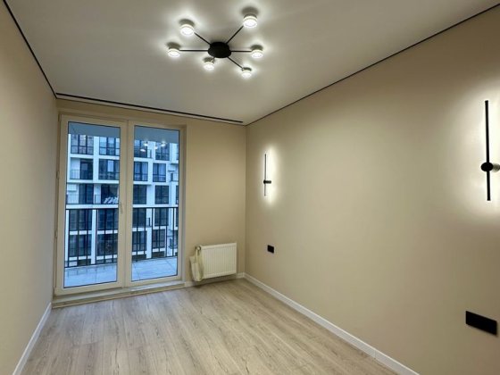 Продаж 2 кімнатної квартири з ремонтом / ЖК В4 Ужгород