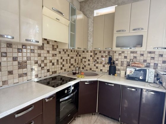 Продається 1.5 кім. квартира старочешка , центр Ужгород