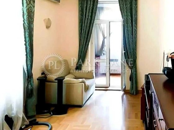 Продаж 2к квартири в сталінці в Центрі Києва Білокур Катерини 6 Київ