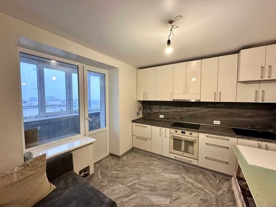 ПРодам 2 ух кімнатну  кв  вул.Любецька 2 а Чернигов