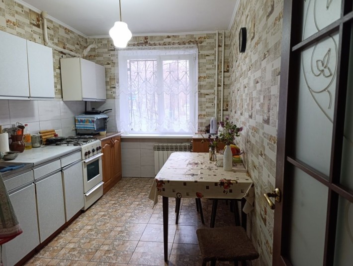 Трикімнатна квартира в районі Епіцентра - фото 1