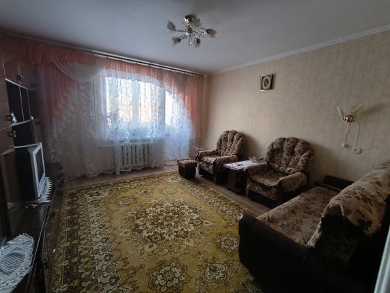 Продамо 3 кім.кв.по вул пр. Левка Лук'яненко 65 м2  покращене плану Чернигов