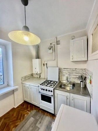 Продам 3к кв. р-н ул. Независимости(Титова) - фото 1