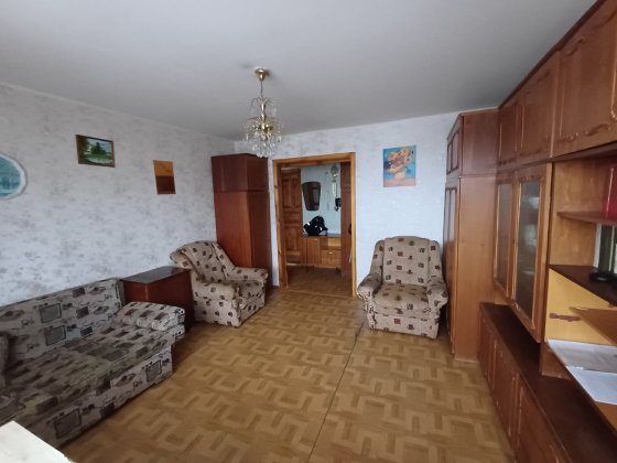 Продаж 1-кімнатної квартири в цегояному будинку,гарна, тепла Чернигов