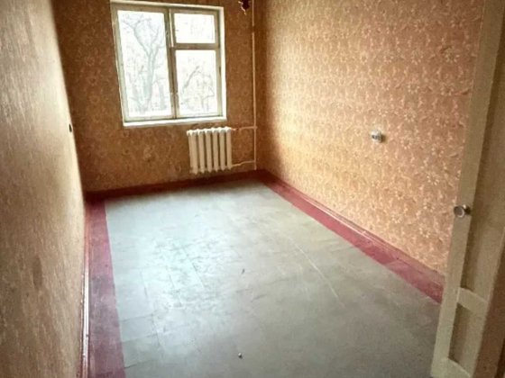 Продам 3к. квартиру під ремонт, вул. П. Калнишевського Днепр