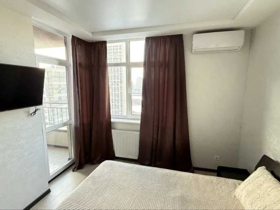 Продаж 1к квартира ЖК Варшавський Європейського Союзу 43Б Олеся Київ