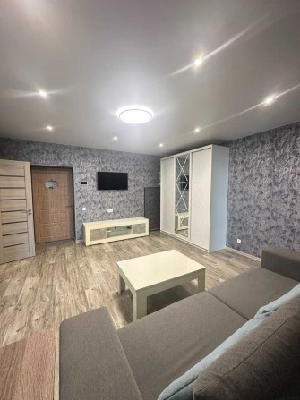 Продам 2 к. квартиру ЖК Ривер Парк ж/м Победа1 - фото 1