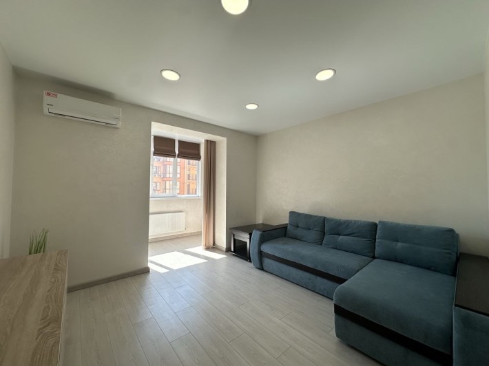 Продам 2-х ком квартиру у ЖК Щасливий (Счастливый),68 м2,окремі кімнат - фото 1