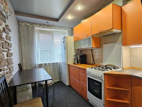 Продам 2 комнатную квартиру ул Калиновая пр Слободанский Дніпро