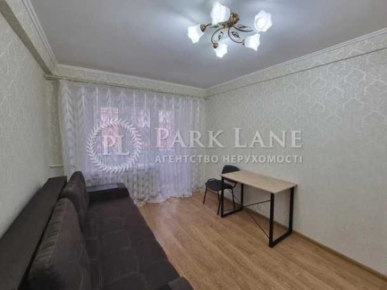 КПИ Продам 2к квартиру ремонт Кирилло-Мефодиевская Политех Смарт Плаза Киев