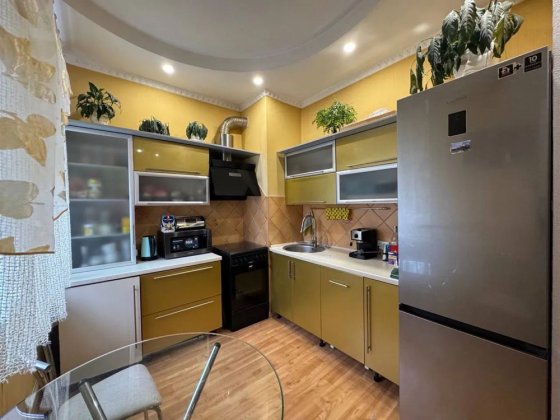 Продажа 3ком на Петровского. Нигояна(Калинина)