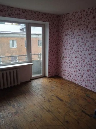 Продам 3-комн квартиру в районе Петровского просп. - фото 1