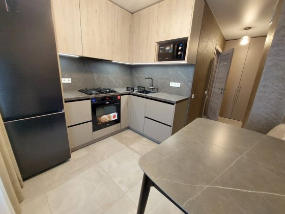 Продажа 2к квартиры с капитальным ремонтом,  Клочко