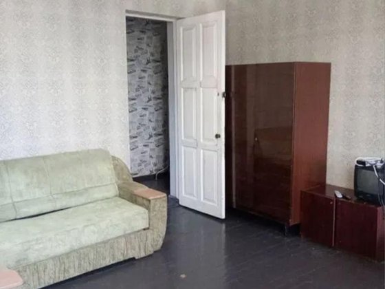 Продам 4-комн квартиру в районе Новоорловская ул. Днепр