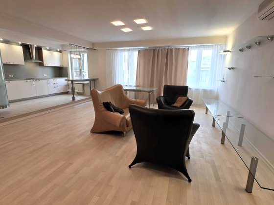 Продаж 3-к. квартири 141 м², вул. Назарівська, Відеоогляд, без % Київ