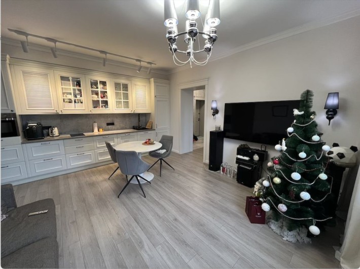 Продам 3-комн квартиру в районе Херсонская ул. - фото 1