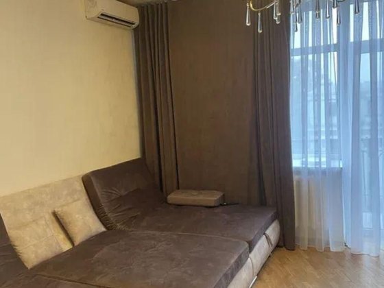 Продам 2-комн квартиру в районе Карла Маркса просп. Днепр