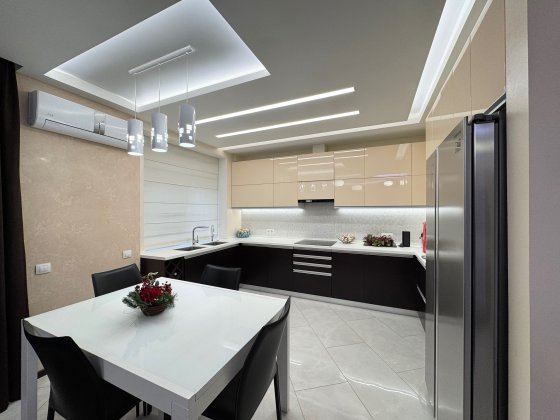 Продам квартиру ЖК Олимпийский, 164 кв.м, Левобережный-3, Караван Днепр