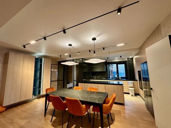 Продам 5-кім квартиру Дніпро