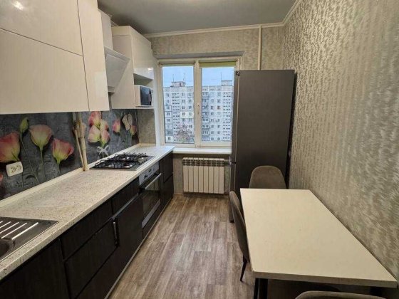 Продам 3к. квартиру на пров. Крушельницької, буд. 4 Днепр