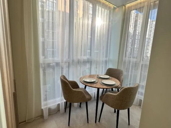 Продам сучасну квартиру ЖК Счастливий на Дніпрі.