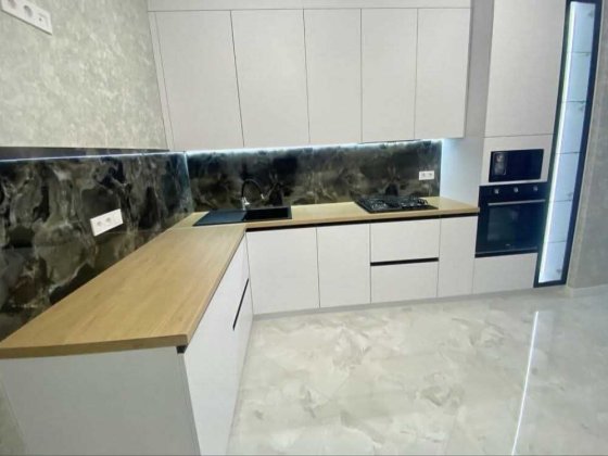 Продам 1 к квартиру з ремонтом на Поділлі 5780 Винница