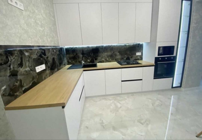 Продам 1 к квартиру з ремонтом на Поділлі 5780 - фото 1