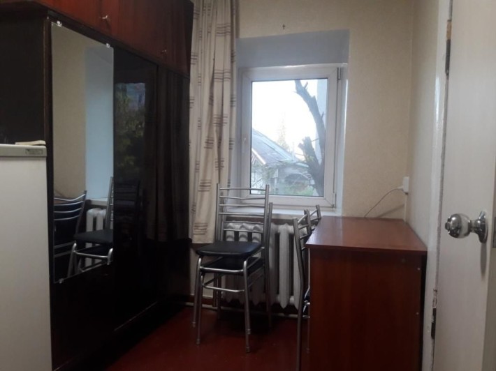 Продам 8-комн квартиру в районе Тесная ул. - фото 1