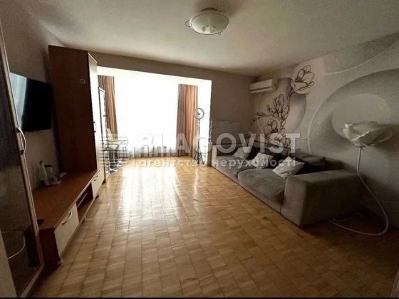 Продаж квартири Ялтинська, 5б, Киев