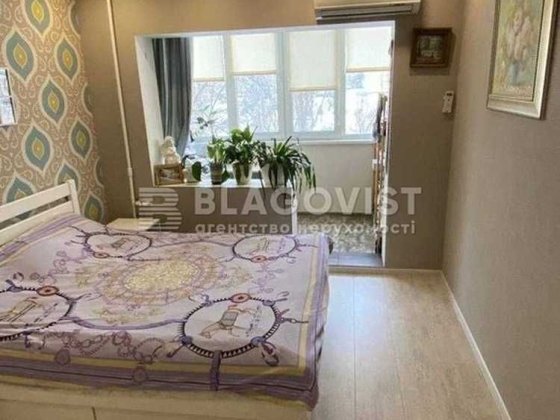 Продається 2 кімнатна квартира з ремонтом проспект Тичини Киев