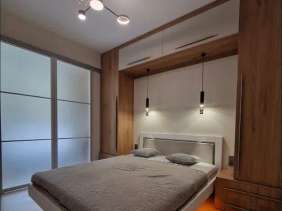 Продаж квартири 43м2/Варшавський 2/О. Олеся/Право власності/Генератор Київ