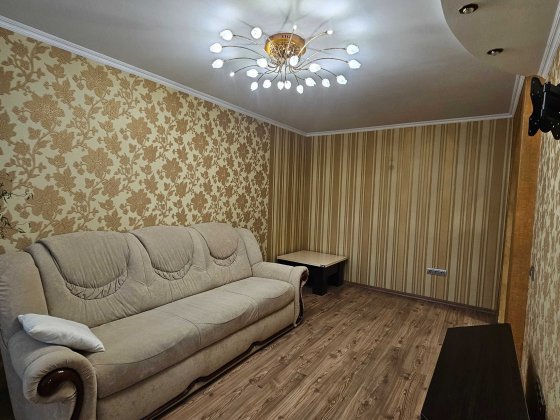 № 13553 - 3 к. квартира, Центр, К.Острозьких, 5/5 пов., цегла Житомир